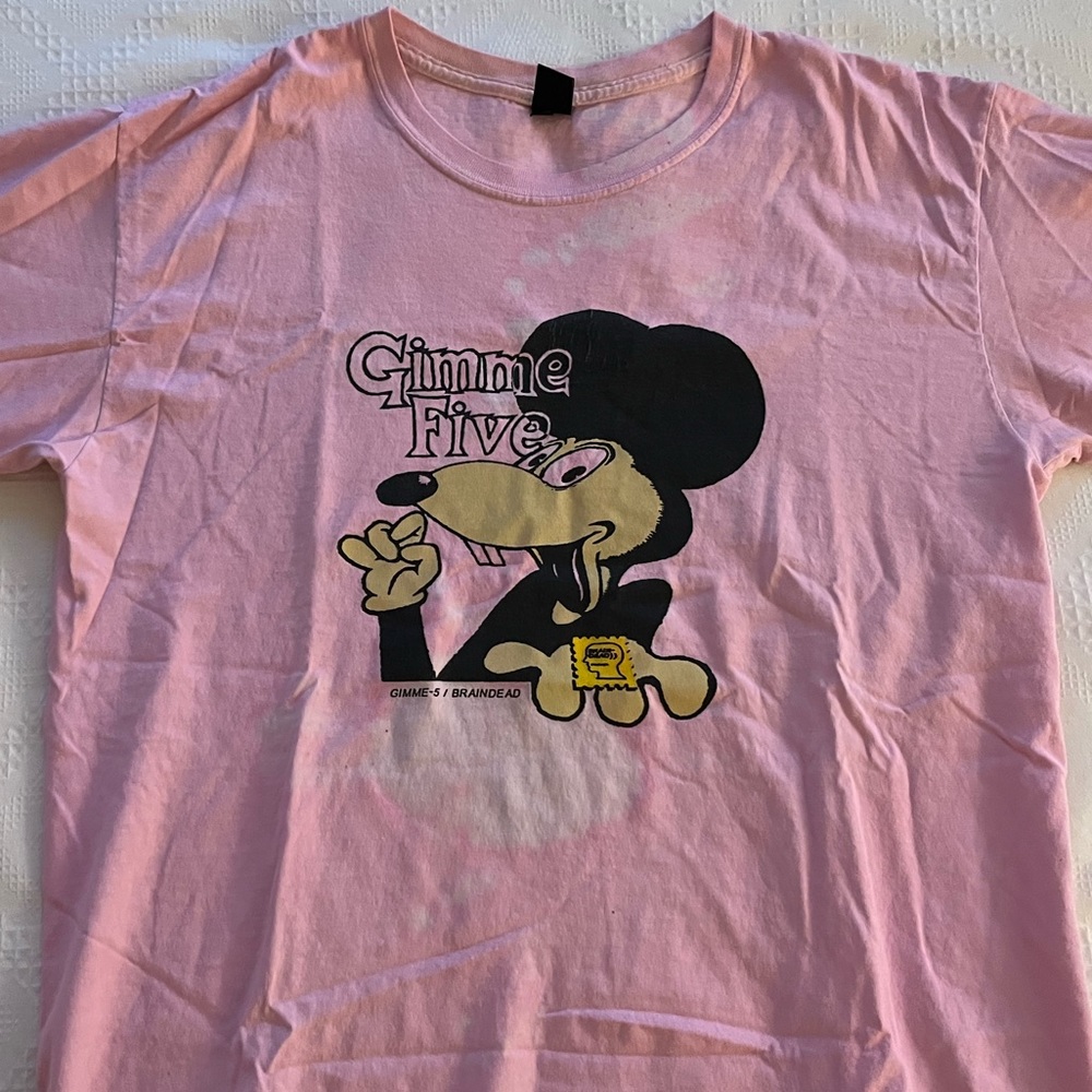Ultra rare light pink dyed vintage tee from Brain Dead.
